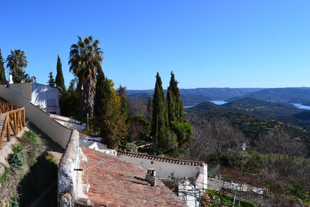Casa Rural San Miguel Zufre Exteriör bild